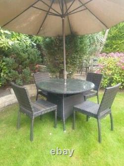 Rattan Garden Patio Outdoor Weatherproof table & chairs set with parasol