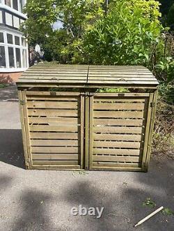 Grande remise en bois pour le rangement de bacs à déchets double pour le jardin extérieur et le patio.